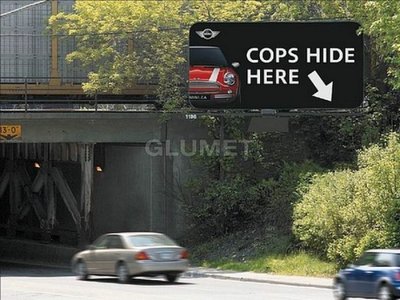 mini-the-cops-hide-here-871-640x480.jpg