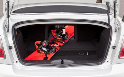 2012-Mini-Cooper-Roadster-Trunk-Snowboard-1024x640.jpg