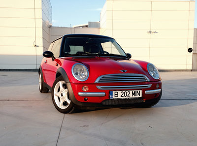 MINI Cooper (source - ThrottleChannel.com) 01.JPG