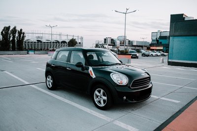 210723115_1_1000x662_mini-countryman-2014-navi-pilot-automat-start-stop-senzori-negociabil-bucuresti_rev009.jpg