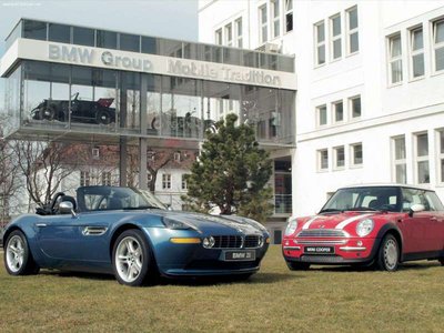 BMW-Z8_2001_800x600_wallpaper_08.jpg