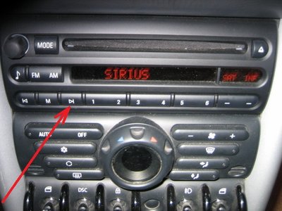mini cooper 04 radio.jpg