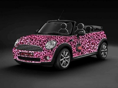 katy_perry_mini_cooper_the_blonds-499x374.jpg
