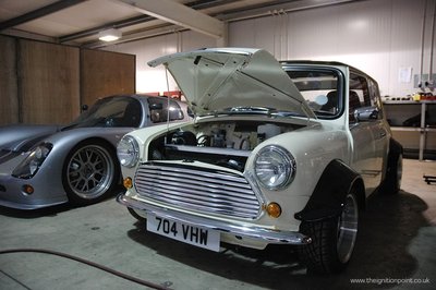 z-cars-white-mini-front.jpg