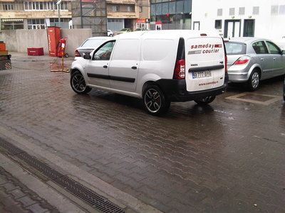 IMG00268-20100406-1648.jpg