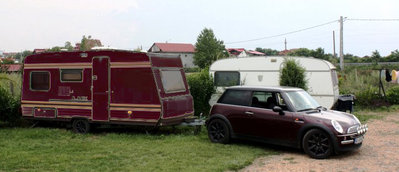in vama cu rulota VELVET RED.jpg