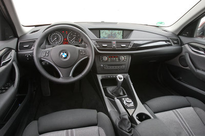 bmw-x1-mini-countryman-31.jpg