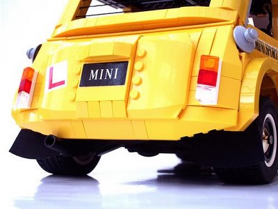 mini_cooper_in_yellow_03.jpg