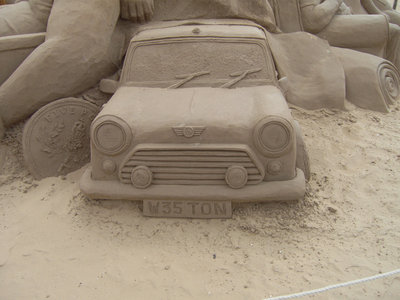 sculptura in nisip.jpg