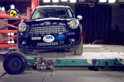 testul_de_impact_euro_ncap_small_800x5322.jpg